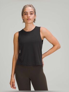 Lululemon Train to Be Tank Top Black Size M